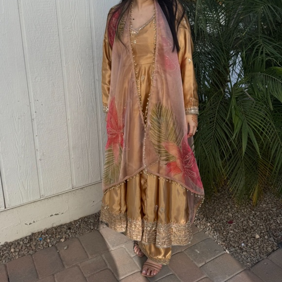 Lashkaraa Gold Embroidered Satin Anarkali - Picture 3 of 5